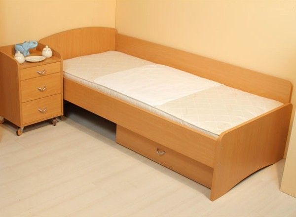 Zaščitne podloge za enojno ležišče - nepremočljive rjuhe Racman - 75x90cm brez elastike image